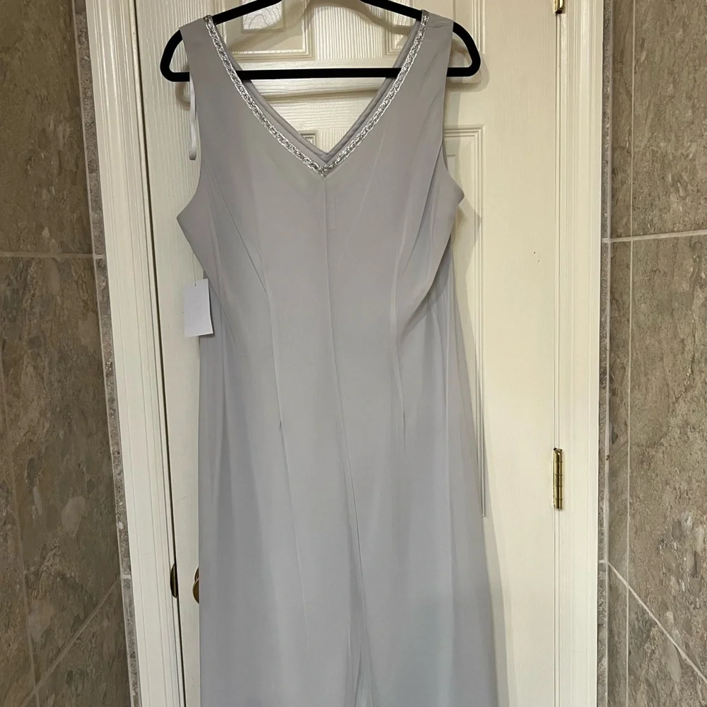 SLNY Silver Layered Wedding Dress - Picture 9 of 13